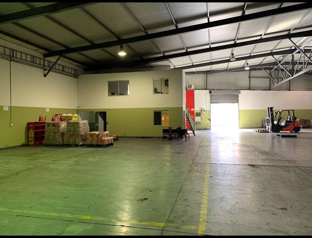2,700M² FACTORY TO LET IN BEACONVALE